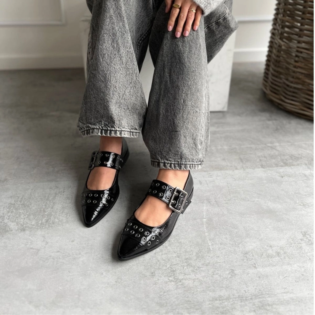 PASSION MOVE-PATENT - BLACK