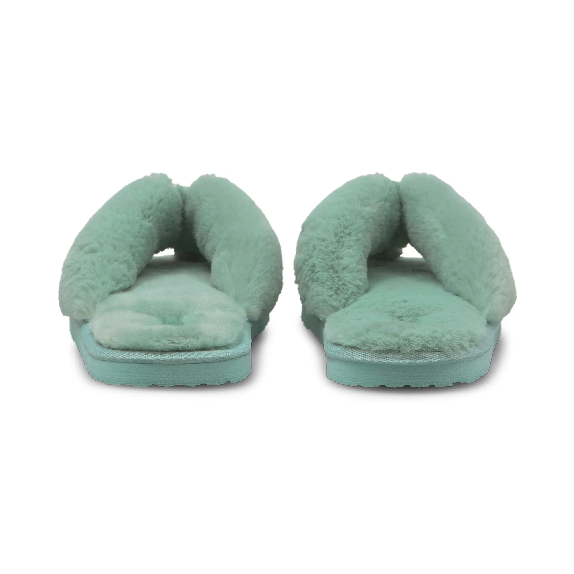 PUMA Junior Girls' Fluff Flip Shoes