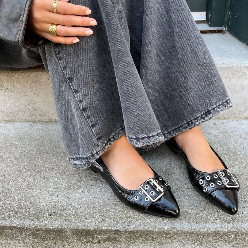 THE REASON WHY / BLK. PATENT - BLACK PATENT