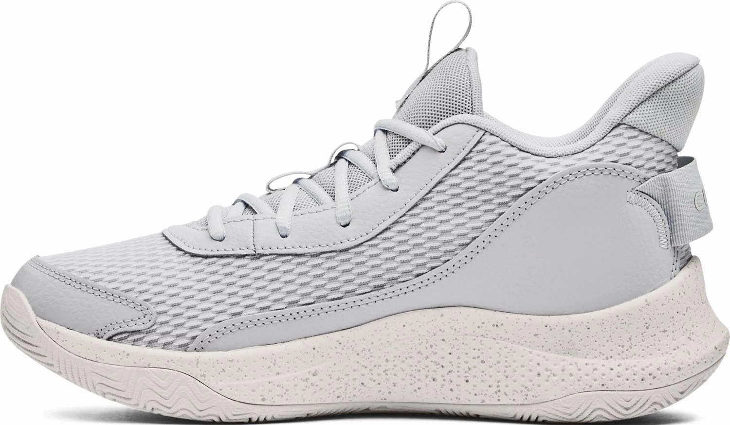 Under Armour - Unisex Curry 3Z7 Basketball Shoes, Color Halo Gray (102), Size: 7.5 M US Mens / 9 M US Womens