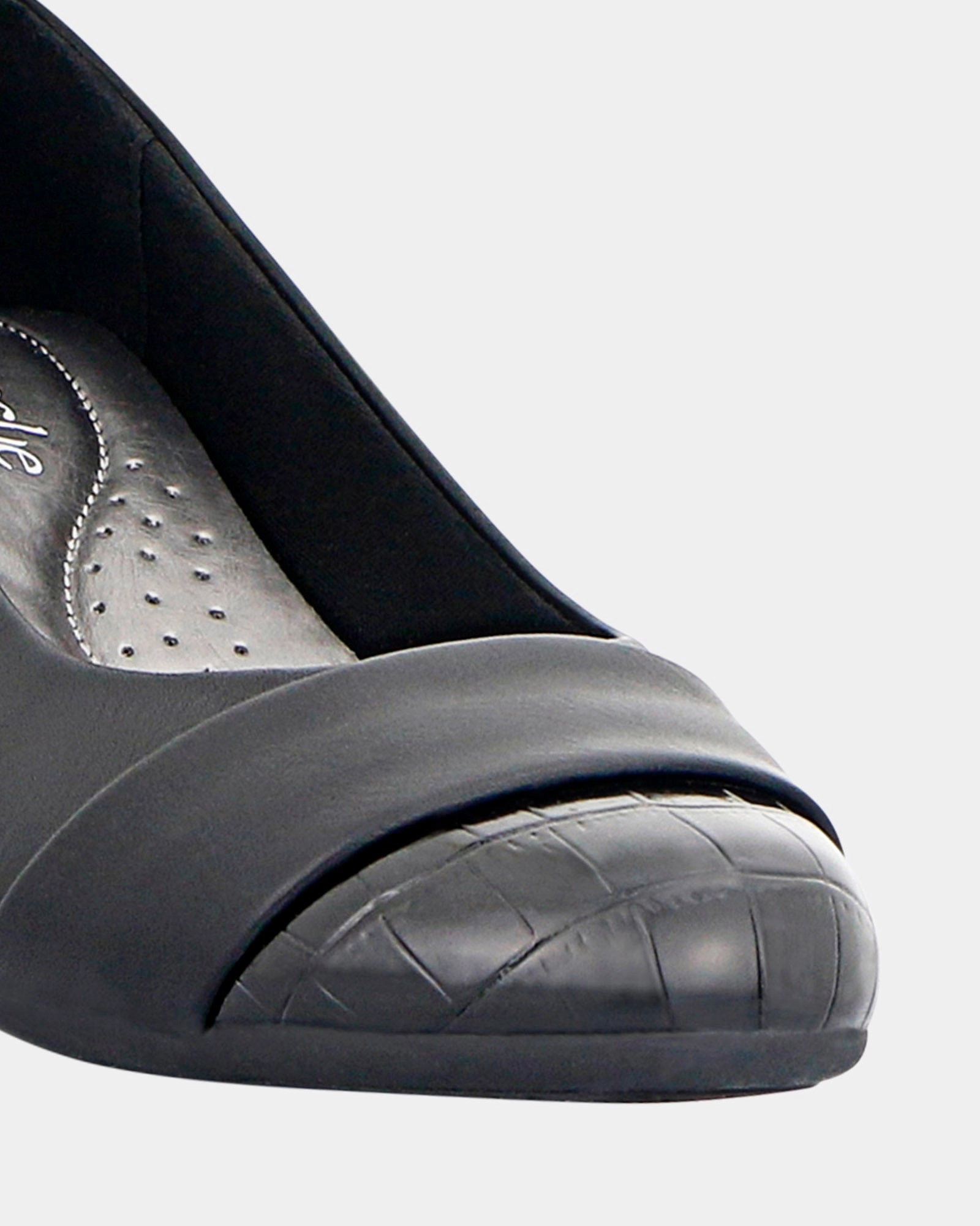 Velver Black