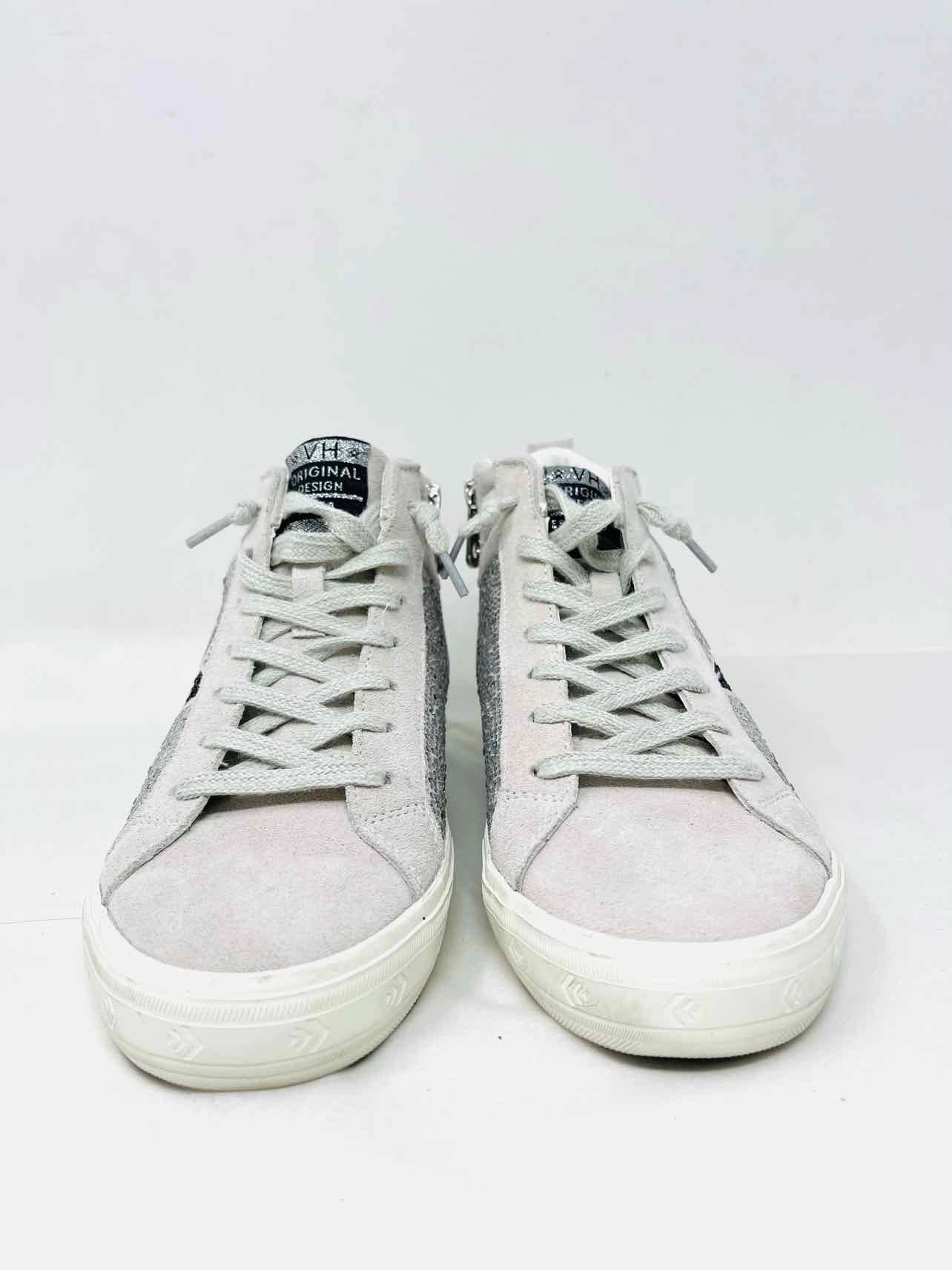 Vintage Havana Size 8 Wh/Bk/Slv Stars Rhinestones Shoes Sneakers