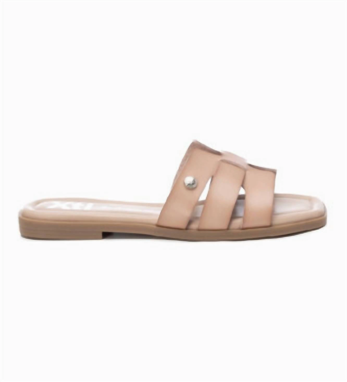 Women's Flat Sandals In Taupe