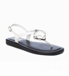 Women's Flat Sandals In White