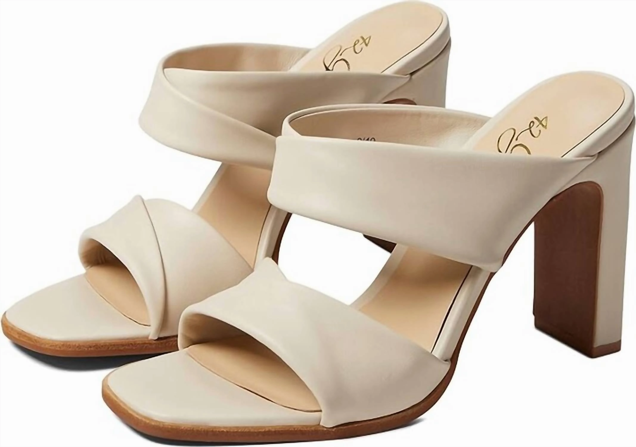 Women's Leven Leather Sandal In Cream