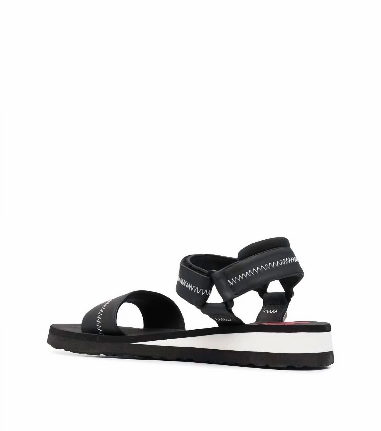 Women's Zig Zag Motive Sandals In Black